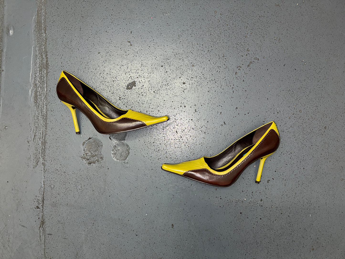 MICHELLE K Two Tone Purple and Green Pointed Toe Heels US 7.5