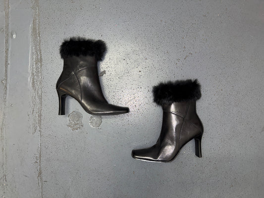Black Leather Square Toe Boot with Fur Trim US 7