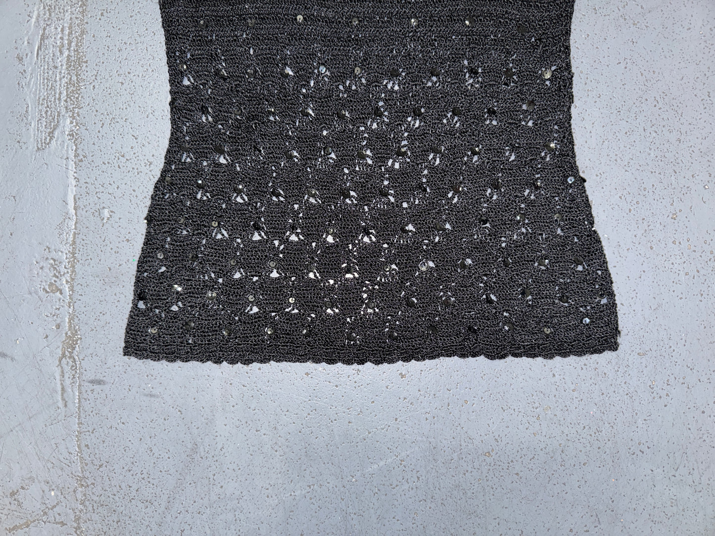 JACQUELINE DE YOUNG Black Knit Crochet Sequin Tank