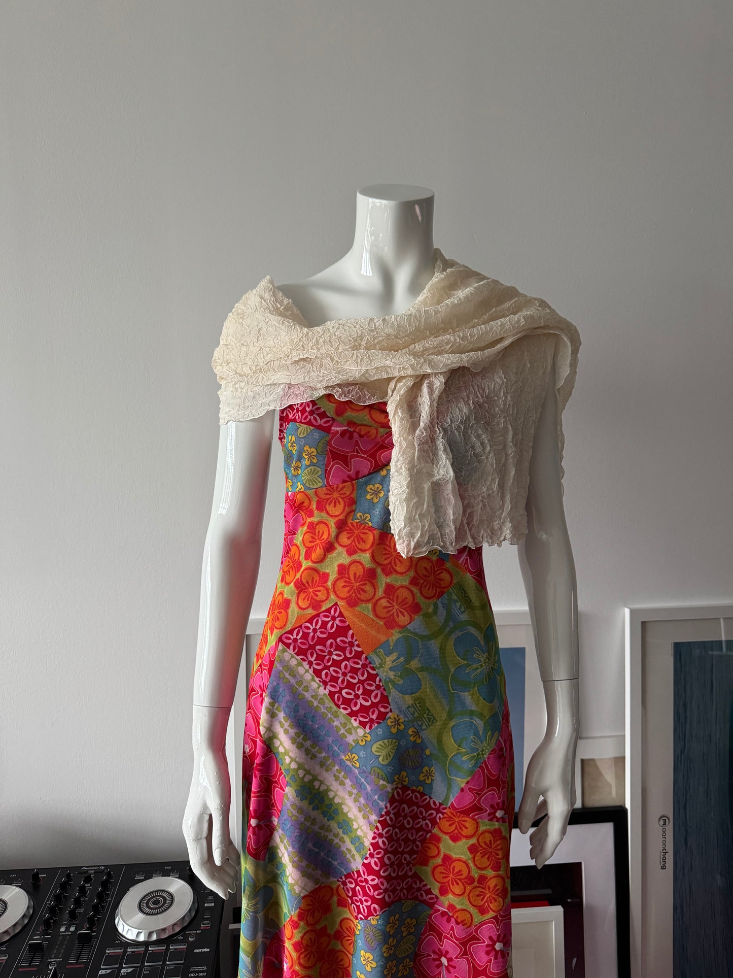 LES COPAINS Off-White Silk Crinkle Scarf